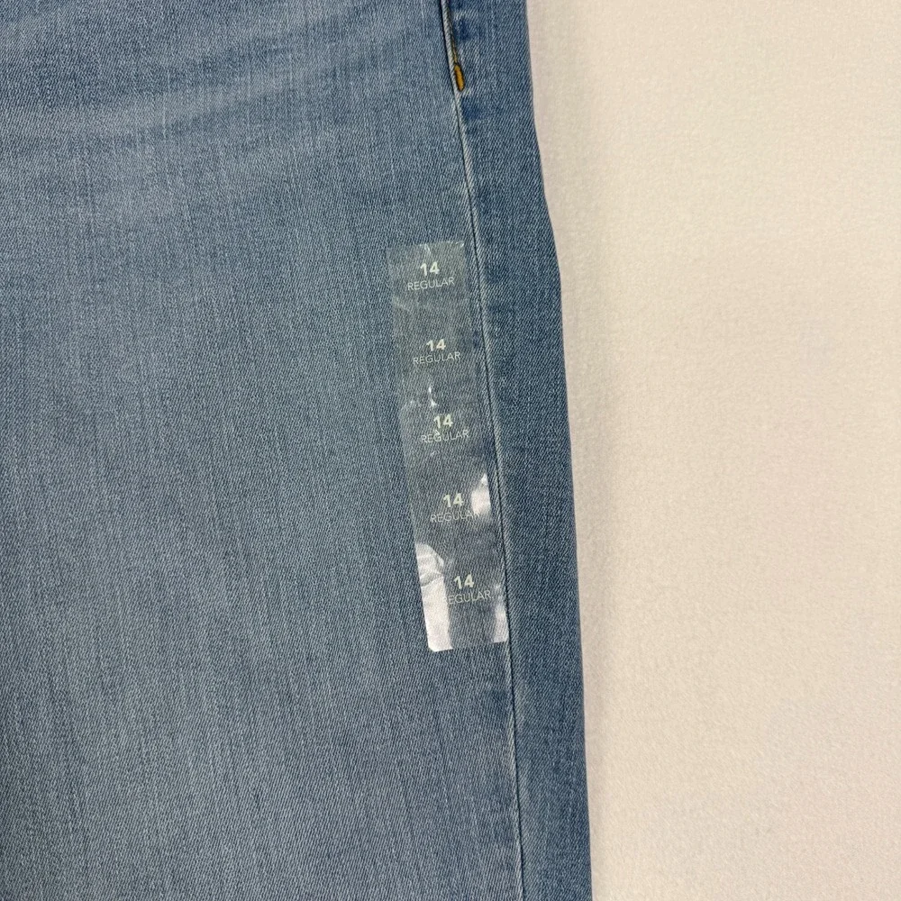 Maurices Jeans M Jean High Rise Sculpt Skinny Jean Size 14 Light Sandblast NWT‎